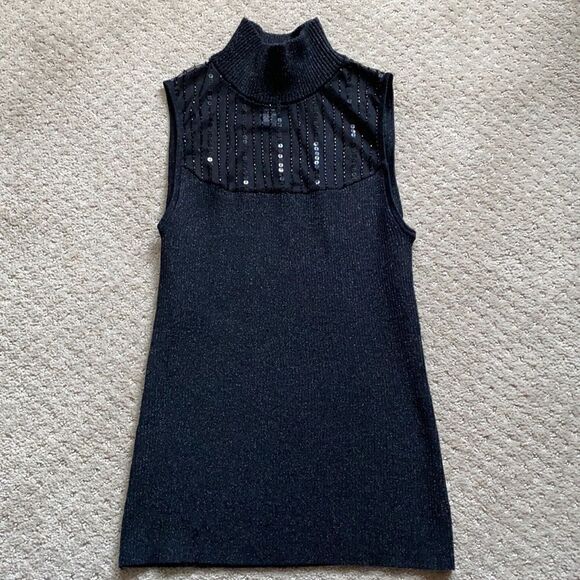 Cable & Gauge Sweaters - Cable and Gauge sequin sleeveless sweater. Silk blend. Size Small.